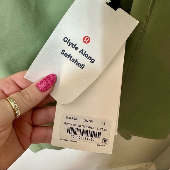 Lululemon Glyde Along Softshell Jacket Fleece Lined Green Twill Size 12 NWT - Picture 10 of 16